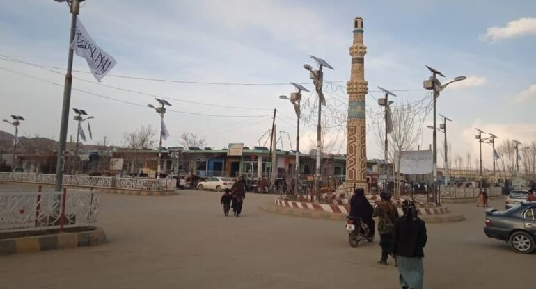 Read more about the article کمیته‌ی مدافعان حقوق بشر افغانستان خودسوزی یک دختر جوان در غور را محکوم کرد