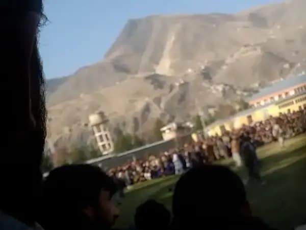 Read more about the article Taliban Carry Out Public Flogging in Badakhshan Over Sodomy Charges