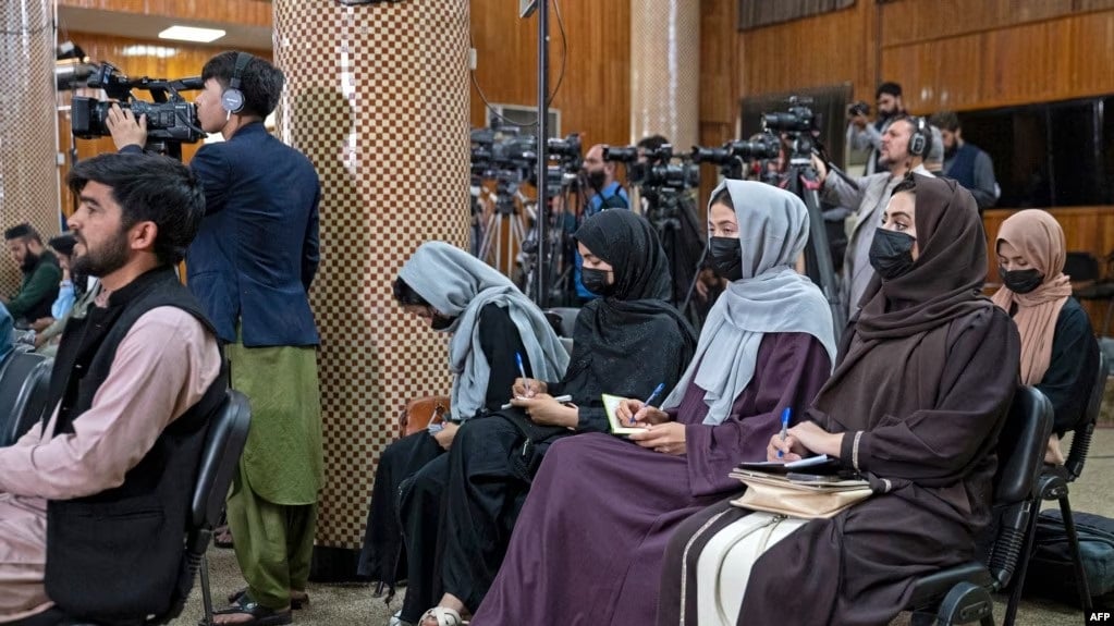 Read more about the article سکوتی که صدا می‌طلبد؛ روز جهانی آزادی مطبوعات در سایه‌ی طالبان
