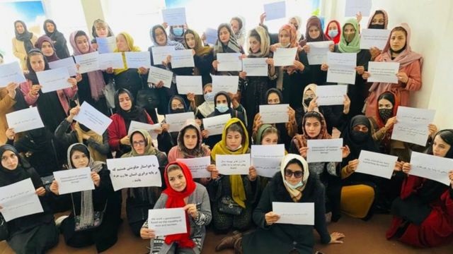 Read more about the article زنان در حاشیه، حقوق در بحران؛ تازه‌ترین گزارش یوناما از افغانستان