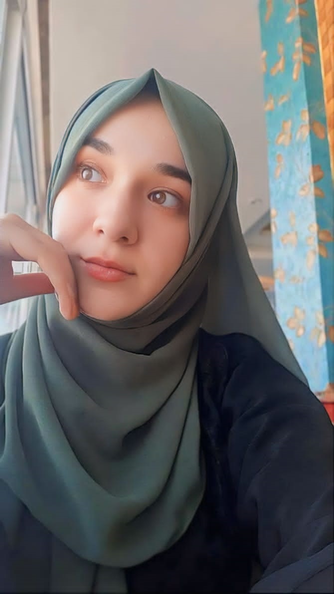 سارا کامگار